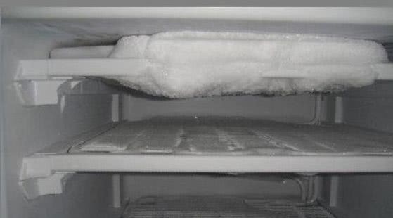 The refrigerator freezes because it has four tips that teach you to easily solve the problem and save more than half of your electricity bill.