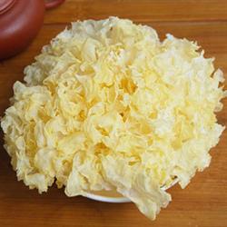 Tremella fuciformis is suitable for cultivation in what season and what commonly used formulations are there?