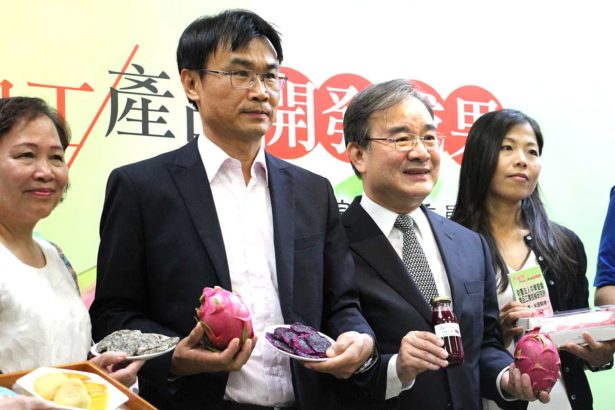 Committee of Agriculture: there is a large amount of dragon fruit but there is no imbalance between production and marketing, and the value of creative processing of pizza and soft stuffing for desserts is enhanced.