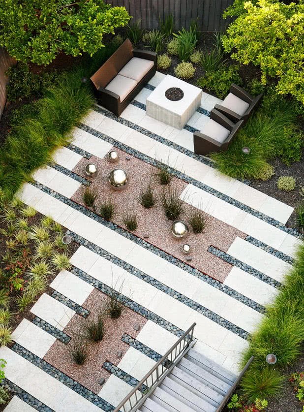 14 courtyard gardens can be spent in the afternoon with a book and a cup of tea