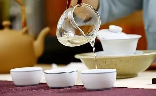 The beauty of white tea is the fall that you don't know.