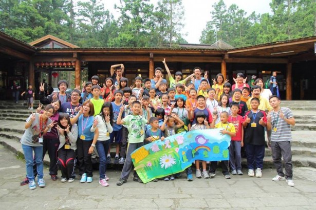 Teacher Zhang 2014 Children's Ecological Camp