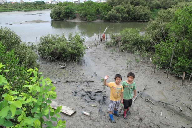 To build a river basin school with symbiosis with the river and sea-learning Chronicle of Tainan Society Dataijiang Branch