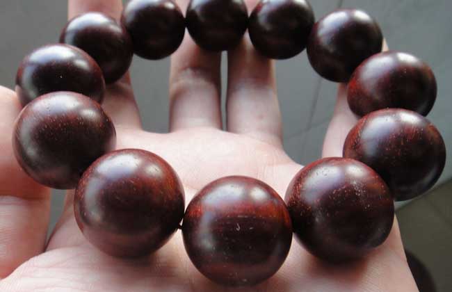 How much is the lobular rosewood bracelet?