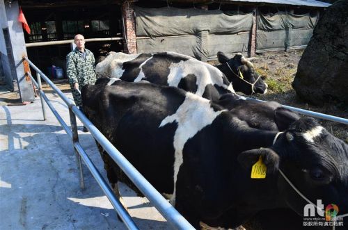 The post-80s doctor gave up 300000 of his annual salary to go to the countryside to become a 