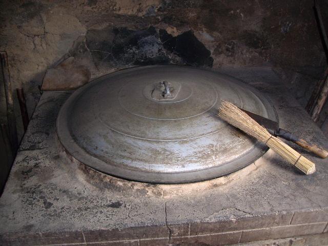 It is also the bottom of the pot ash, but it is regarded as a treasure by farmers, why is the gap so big?