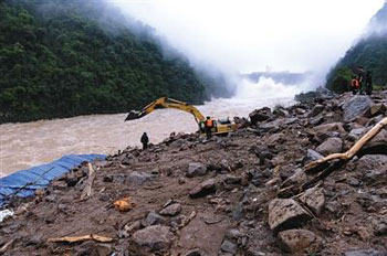 Frequent torrential rains in South China still keep Guangdong on guard against secondary disasters