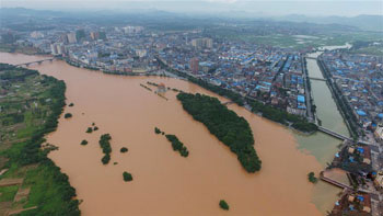 Super El Nino is strong in flood and weak in drought this summer