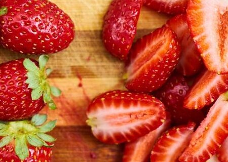 What are the delicious strawberry seed planting methods? What's the advantage? What is the economic benefit?