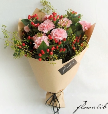 Carnations are sent to patients, depending on how many carnations the patients send.