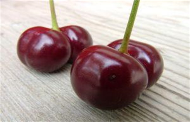 Causes and control measures of cherry twin fruit