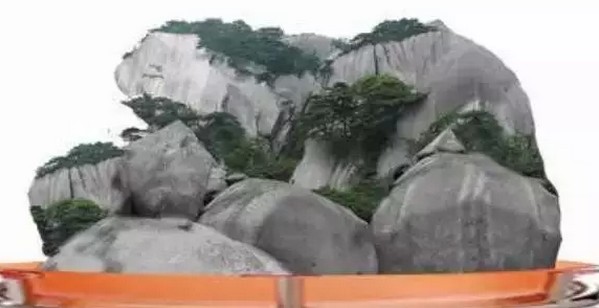 Decoration and embellishment after the production of landscape bonsai