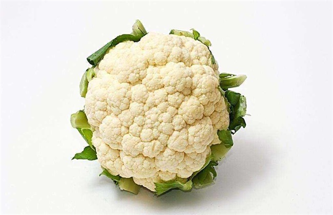 The difference between cauliflower and broccoli