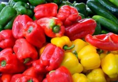 The difference between red sweet pepper and yellow sweet pepper, how to eat red and yellow sweet pepper? can people with diabetes eat red sweet pepper?